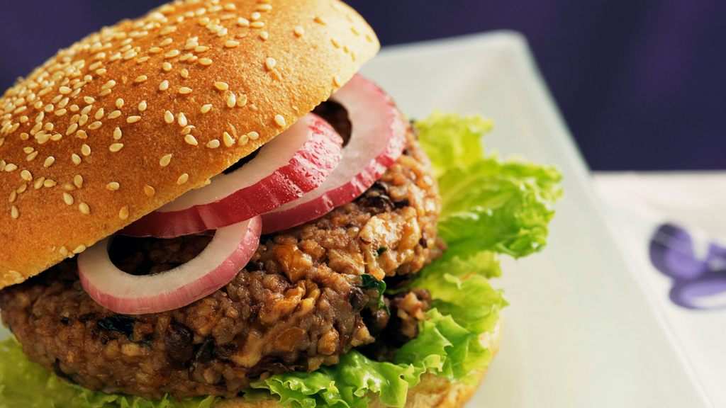 Burger thuần chay lan truyền nhanh chóng trên toàn thế giới